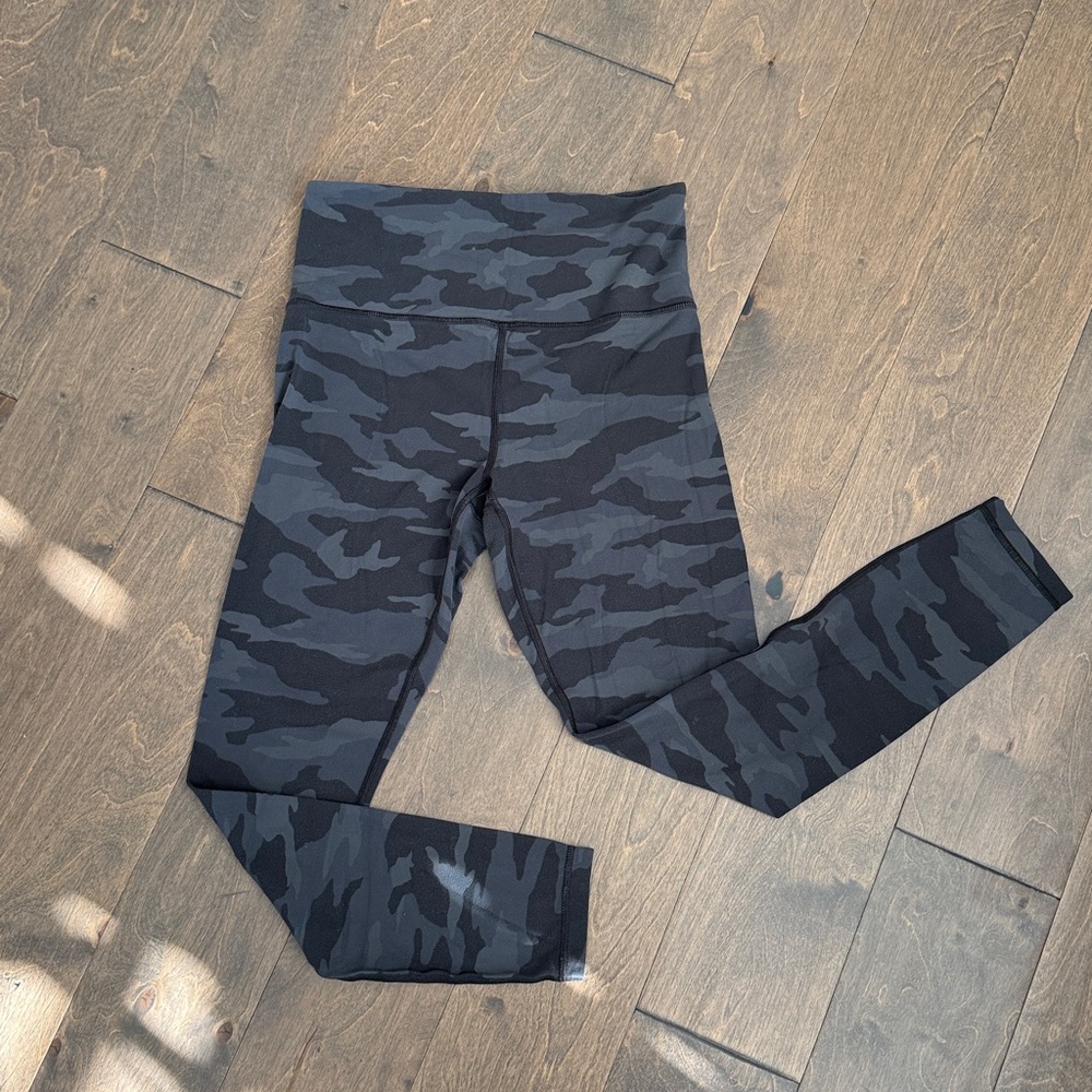 Athleta Elation 7/8 Leggings Black and Gray Camo